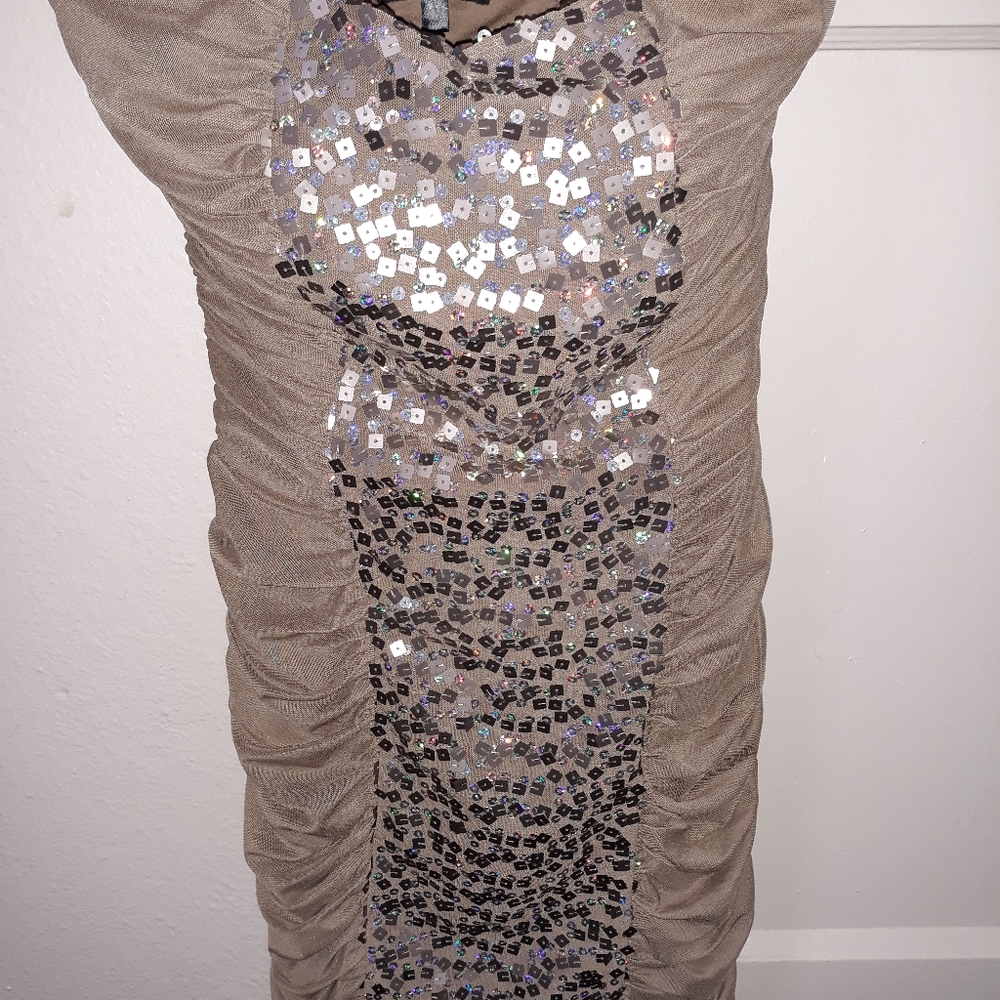 Strapless dress